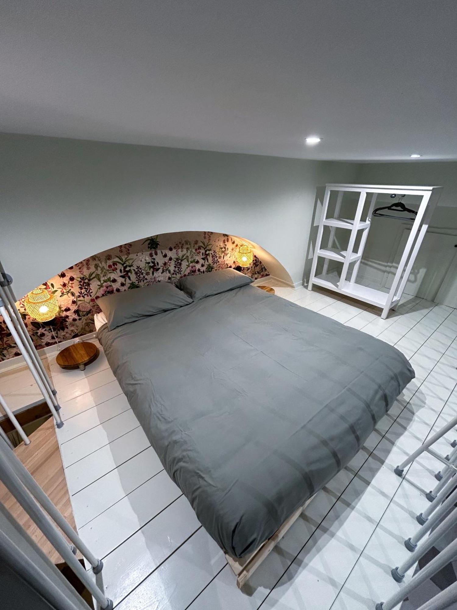 Loft 125 Passi Dal Colosseo Rome Bagian luar foto